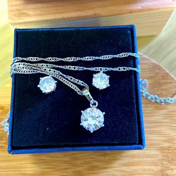 CZ Necklace and Earrings set - Picture 4 of 4